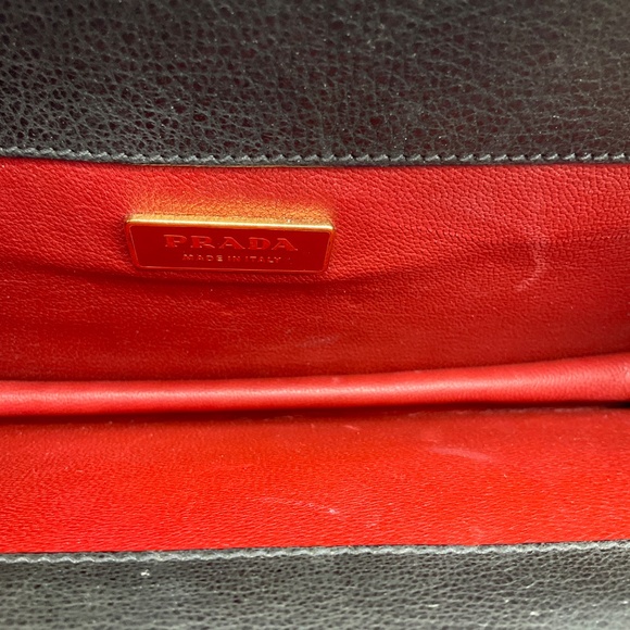 PRADA BLACK / GOLD GROMMET EMBELLISHED LOGO PLAQUE GRAINED LEATHER HANDBAG - Picture 13 of 13